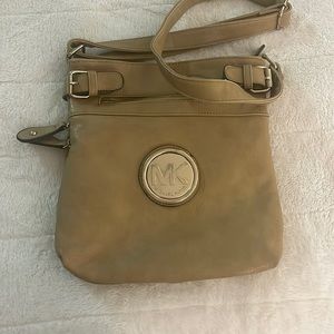 Michael kors purse